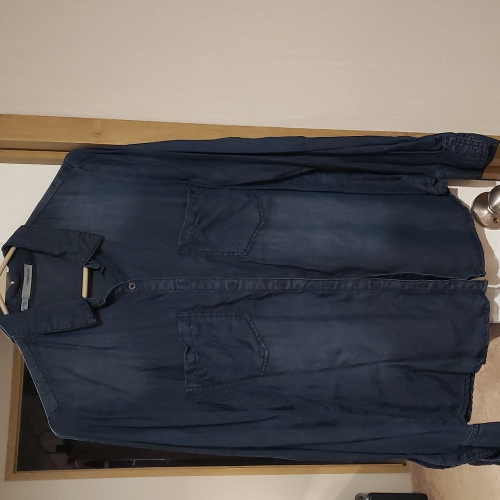 Maurices small blue button up shirt